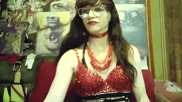 Snapshot of TheBlackWtch chatting on 02/05/25, 11:39 TheBlackWtch online show from 02/05/25, 11:39