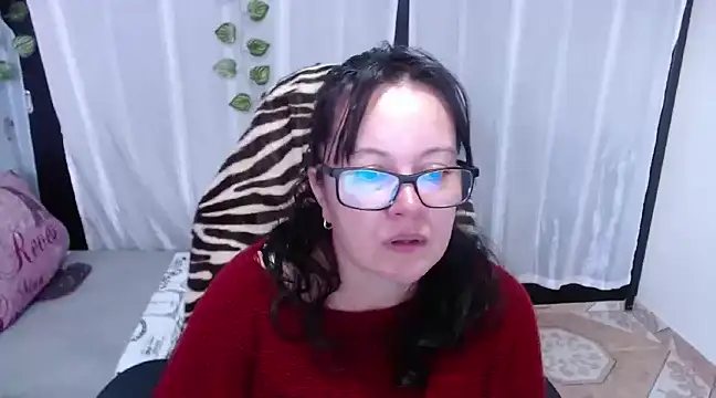 Sonialorens  online show from 02/05/25, 03:09