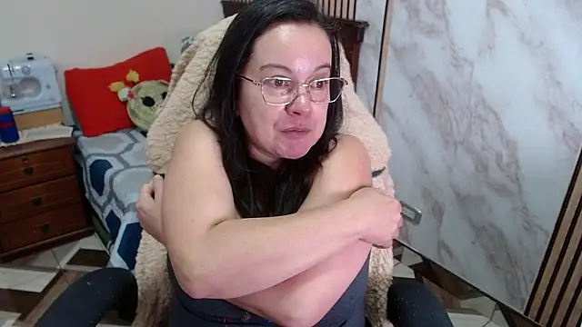 Sonialorens  online show from 01/31/26, 07:11