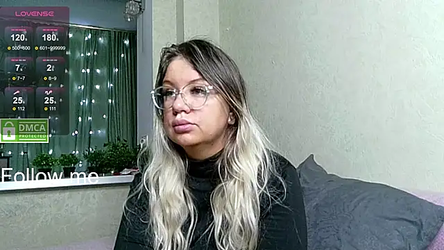 elven dreams  online show from 12/02/25, 10:20