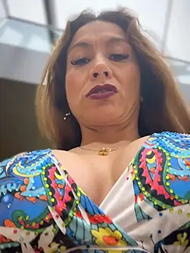 angelitasexy81 online show from 04/17/26, 04:32