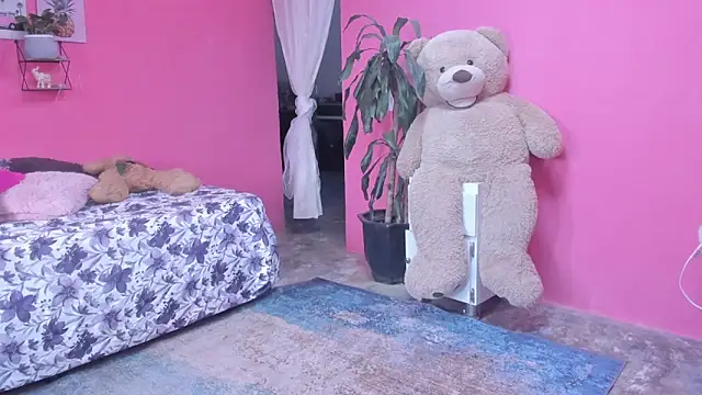 Emma lean online show from 12/10/24, 12:27