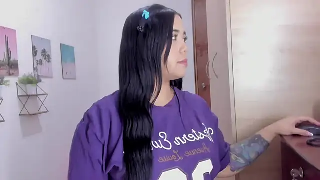 Emma lean online show from 03/16/26, 04:33