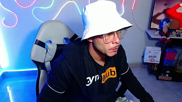 sebastian horny online show from 10/03/25, 07:49