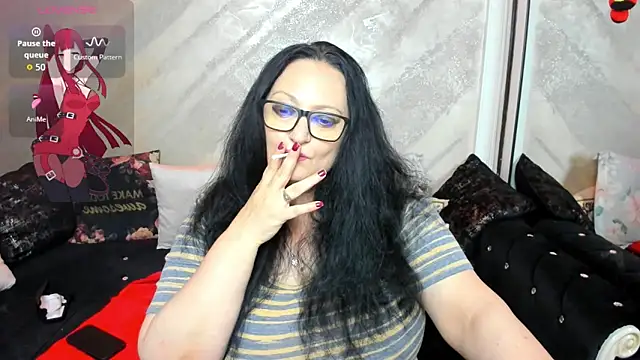 Snapshot of lady_lauren chatting on 05/13/26, 03:59 lady lauren online show from 05/13/26, 03:59