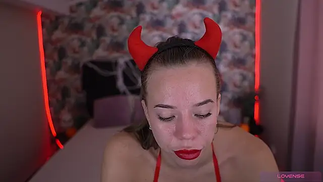 Sexy Ira online show from 10/31/25, 07:42