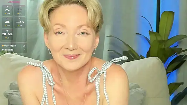 AkexandraFix online show from 04/27/26, 01:42