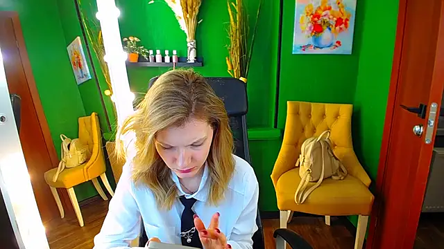 MaryHiggins online show from 02/26/25, 03:08