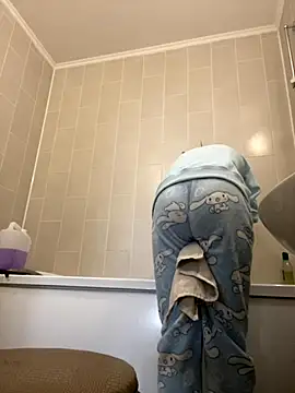 MaryHiggins online show from 10/23/25, 08:02