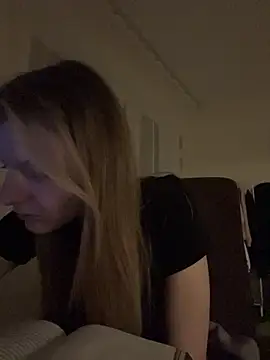 MaryHiggins online show from 04/05/26, 07:22