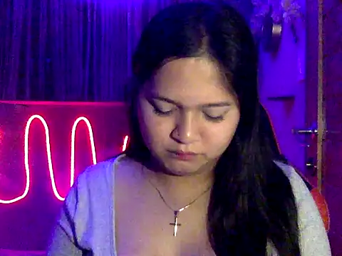 EmpressYna online show from 10/26/25, 09:31