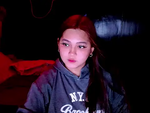 EmpressYna online show from 06/15/26, 05:31