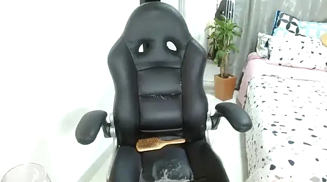 Snapshot of Ariana_girlhots chatting on 03/06/25, 07:36 Ariana girlhots online show from 03/06/25, 07:36