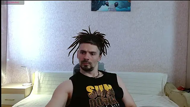 Aestheticguy101 online show from 04/30/26, 08:20