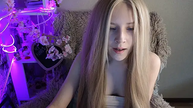 sarakaell online show from 09/12/25, 02:11