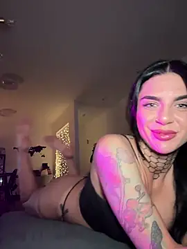 LexiCoco online show from 12/08/24, 06:22