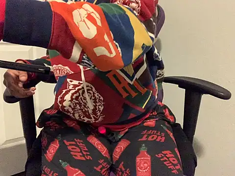 RylHoneyy online show from 12/12/24, 06:36