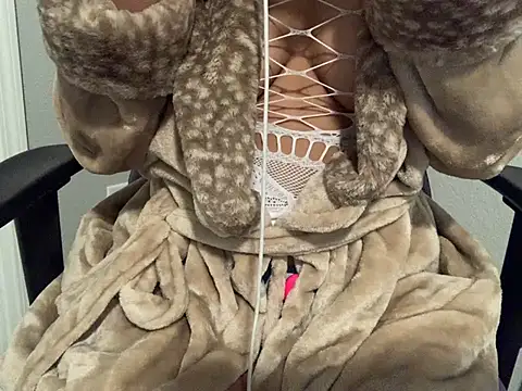 RylHoneyy online show from 01/13/25, 01:56