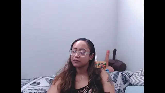 RylHoneyy online show from 03/18/26, 07:06