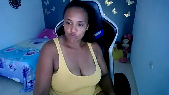 Snapshot of marysol83 chatting on 05/24/26, 08:03 marysol83 online show from 05/24/26, 08:03
