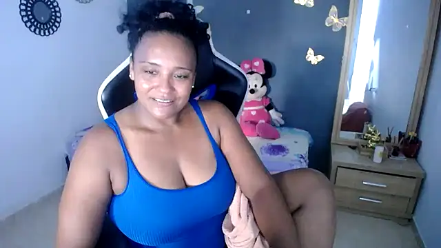 Snapshot of marysol83 chatting on 05/31/26, 07:37 marysol83 online show from 05/31/26, 07:37