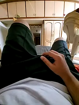 vansh1802 online show from 11/16/25, 04:29