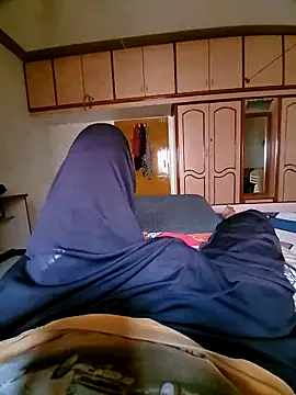 vansh1802 online show from 11/23/25, 07:52