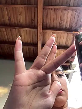 Snapshot of WHAAATTTTTTTTTT chatting on 01/13/25, 10:03 WHAAATTTTTTTTTT online show from 01/13/25, 10:03