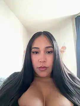 Snapshot of WHAAATTTTTTTTTT chatting on 05/15/26, 02:24 WHAAATTTTTTTTTT online show from 05/15/26, 02:24