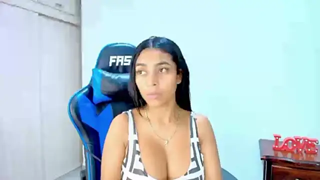 sophiax-x online show from 01/06/26, 01:53