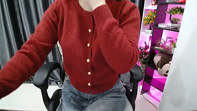 Yuki-yio online show from 02/17/25, 01:15