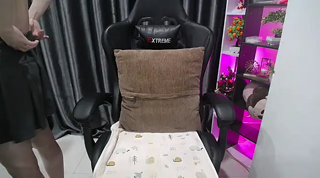 Yuki-yio online show from 03/03/25, 01:21