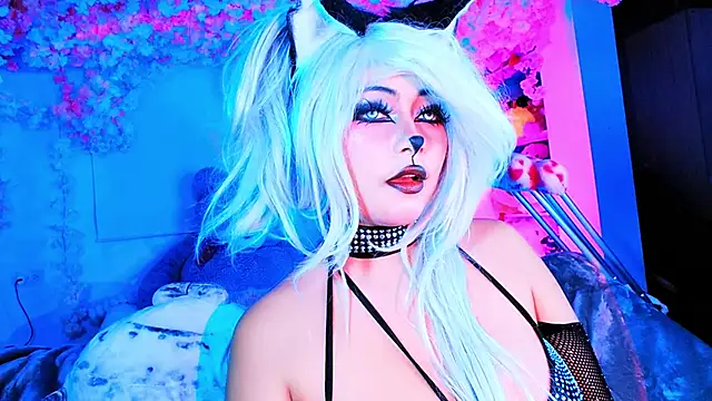 seraphine23 online show from 02/18/26, 03:13