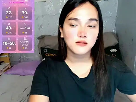 MoaningKylie online show from 12/18/25, 10:10