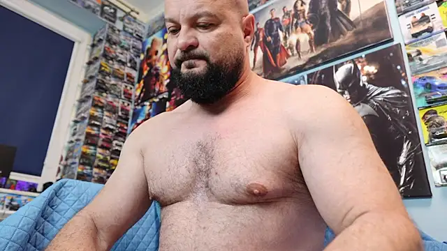 Muscle Bear online show from 04/19/26, 04:45