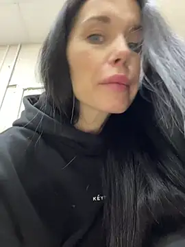 Snapshot of May_XX chatting on 01/03/25, 10:41 May XX online show from 01/03/25, 10:41