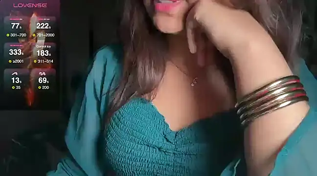 Sizzling  ZAARA online show from 12/18/24, 12:29