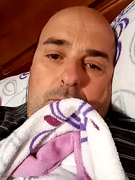 Snapshot of Hot-pico76 chatting on 02/18/25, 06:59 Hot-pico76 online show from 02/18/25, 06:59