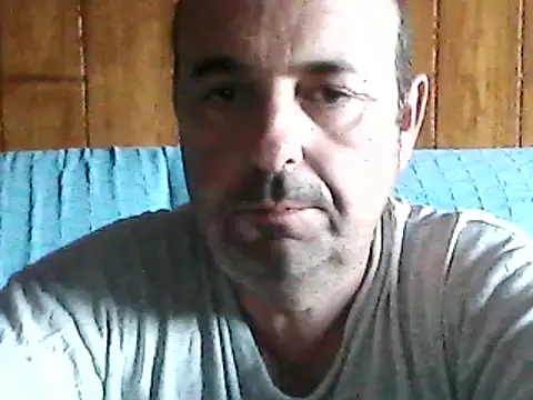 Snapshot of Hot-pico76 chatting on 10/17/25, 04:31 Hot-pico76 online show from 10/17/25, 04:31