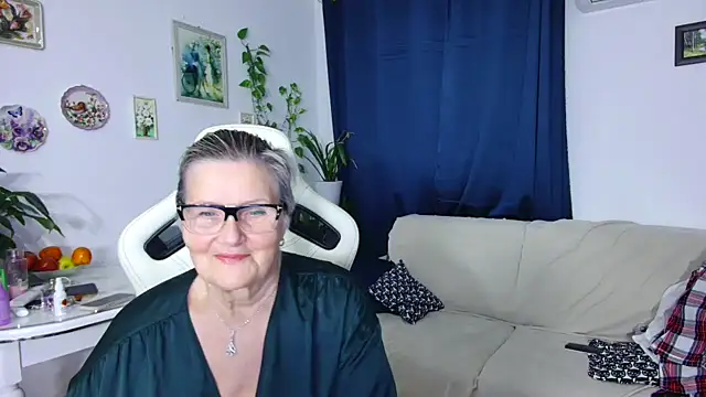 Selenna57 online show from 01/18/26, 06:44