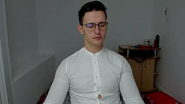 Snapshot of sexxymuscles4u chatting on 01/09/25, 07:10 sexxymuscles4u online show from 01/09/25, 07:10