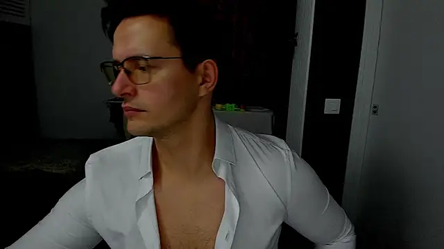 sexxymuscles4u online show from 11/25/25, 09:31