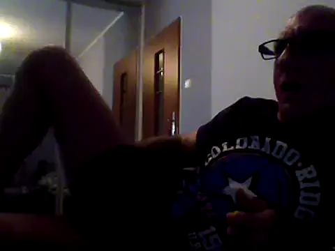 Snapshot of michu81 chatting on 12/22/24, 01:34 michu81 online show from 12/22/24, 01:34