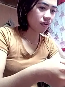 Snapshot of Cutie_body11 chatting on 05/30/26, 01:14 Cutie body11 online show from 05/30/26, 01:14