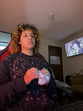 EmmaMelissa0521 online show from 04/15/26, 10:43