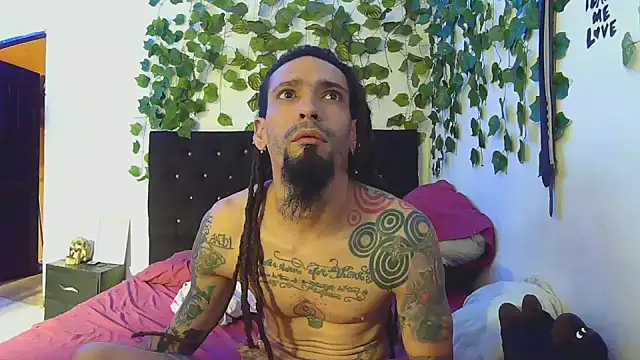 caribbeanlover1 online show from 10/31/25, 07:37