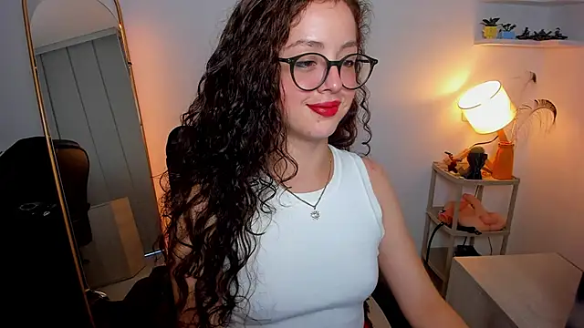 Cassandra Caiin online show from 09/23/25, 10:46