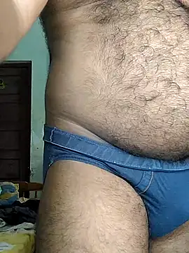 Snapshot of MalluBoyForGirls chatting on 10/30/25, 09:00 MalluBoyForGirls online show from 10/30/25, 09:00