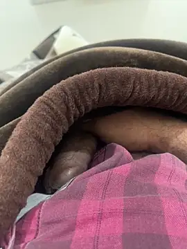 Snapshot of bigshow112 chatting on 01/30/25, 03:29 bigshow112 online show from 01/30/25, 03:29