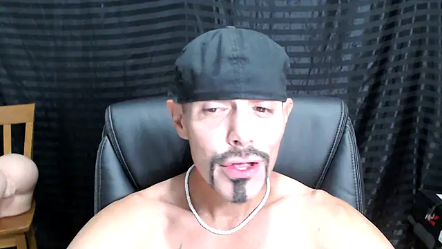 Snapshot of ThickD2C chatting on 03/09/25, 06:32 ThickD2C online show from 03/09/25, 06:32